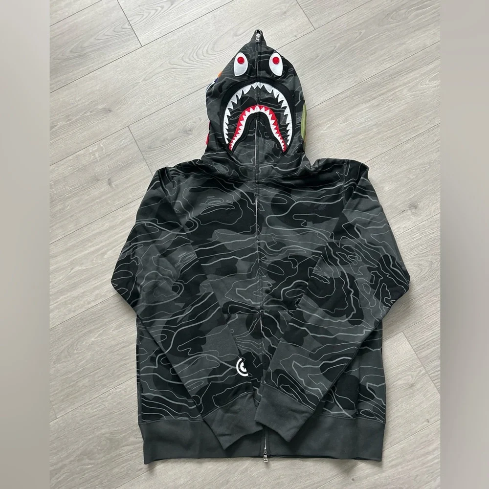 Black Layered Line Camo Shark Zip / Beige Layered Line Camo Shark Zip - Picture 1 of 2